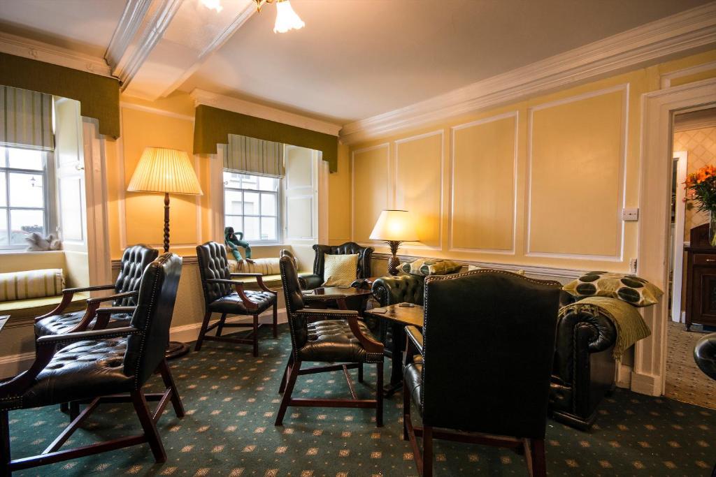 Bishopsgate House Hotel Бiuмарис Екстериор снимка